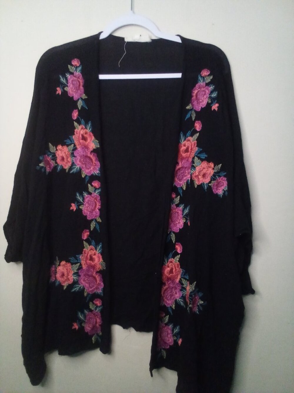 Yiayia Ponytail Lightweight Cardigan S M Open Front Embroidery Short Sleeve